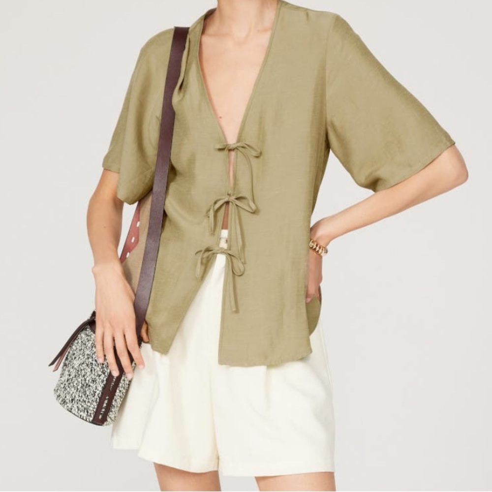 Samson RTR Beige Tie-Front Top - Picture 3 of 6